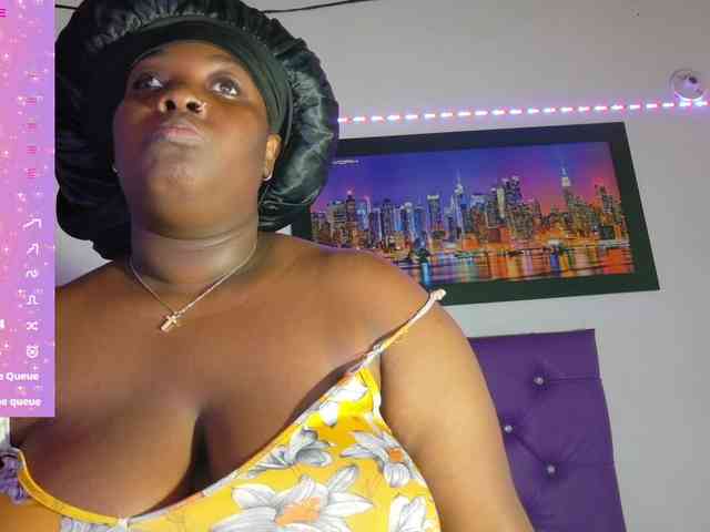 ebony-NeighborMoans webcam