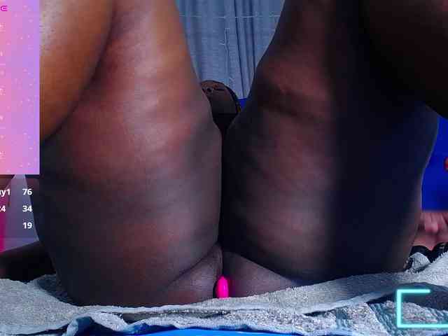 ebony-NeighborMoans ebony-NeighborMoans