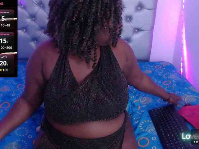 ebony-NeighborMoans webcam