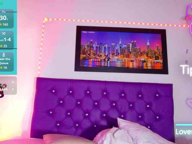 ebony-NeighborMoans webcam