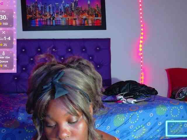 ebony-NeighborMoans webcam