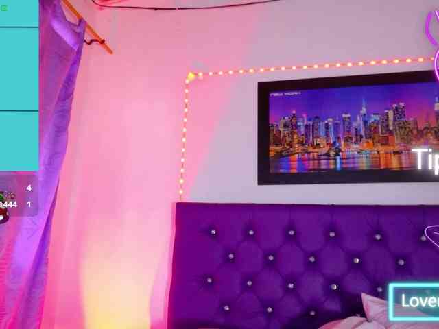 ebony-NeighborMoans webcam