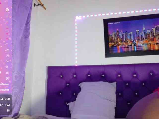 ebony-NeighborMoans webcam