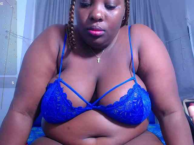 ebony-NeighborMoans webcam