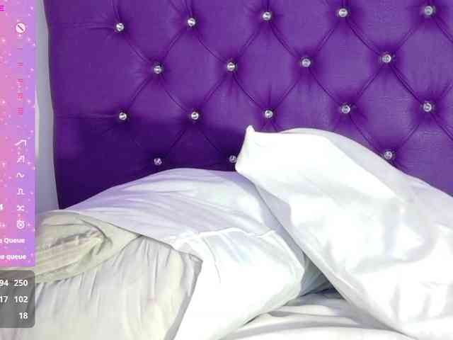 ebony-NeighborMoans webcam