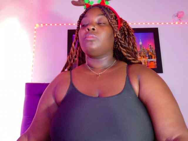 ebony-NeighborMoans webcam