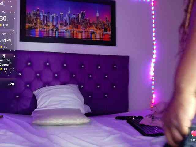 ebony-NeighborMoans webcam