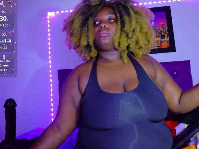 ebony-NeighborMoans webcam