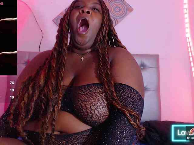 ebony-NeighborMoans webcam