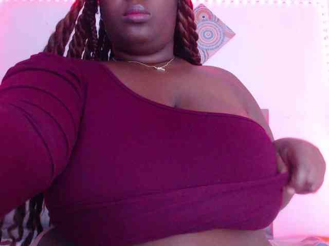 ebony-NeighborMoans webcam