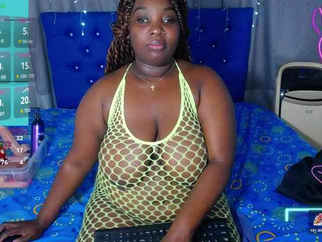 ebony-NeighborMoans webcam