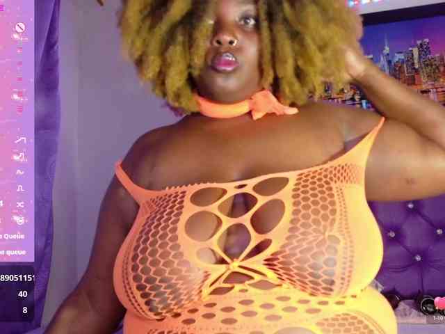 ebony-NeighborMoans webcam