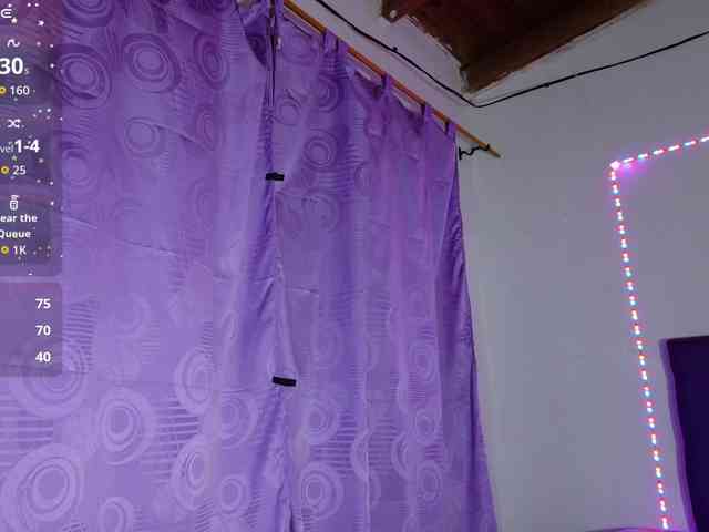 ebony-NeighborMoans webcam