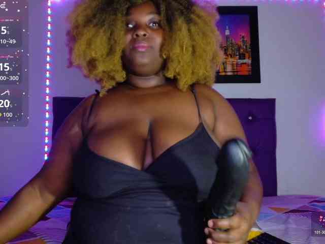 ebony-NeighborMoans webcam