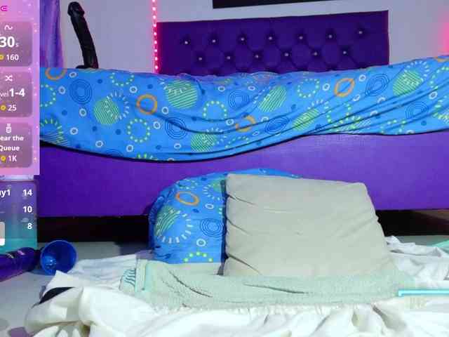 ebony-NeighborMoans webcam