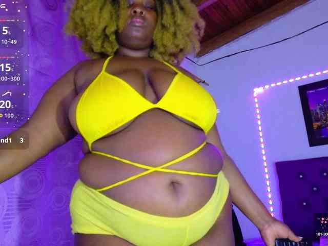 ebony-NeighborMoans webcam