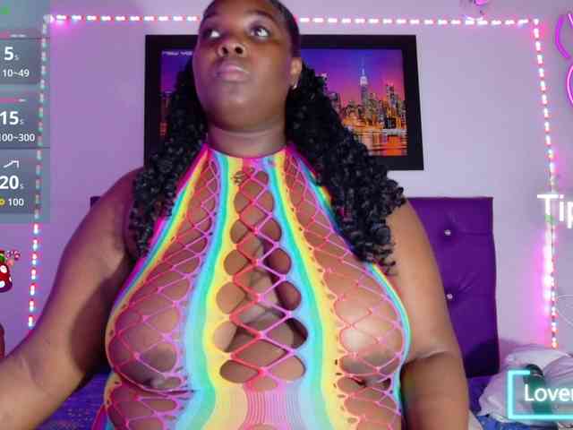 ebony-NeighborMoans webcam