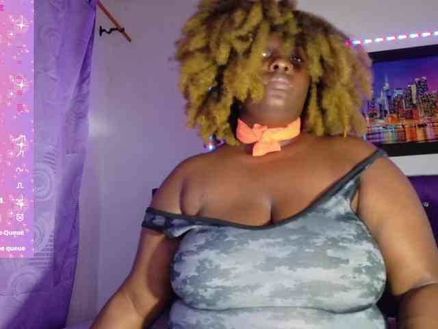 ebony-NeighborMoans webcam