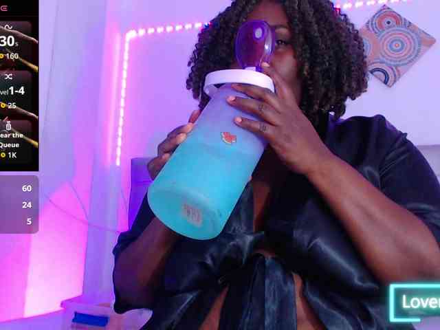 ebony-NeighborMoans webcam