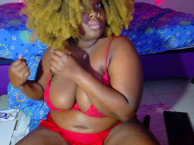 ebony-NeighborMoans webcam