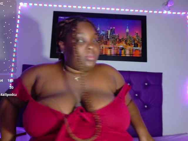 ebony-NeighborMoans webcam