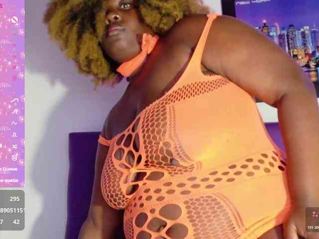 ebony-NeighborMoans webcam