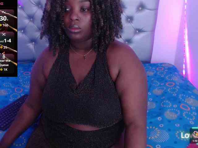 ebony-NeighborMoans webcam