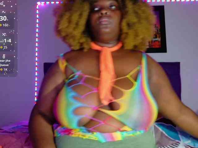 ebony-NeighborMoans webcam