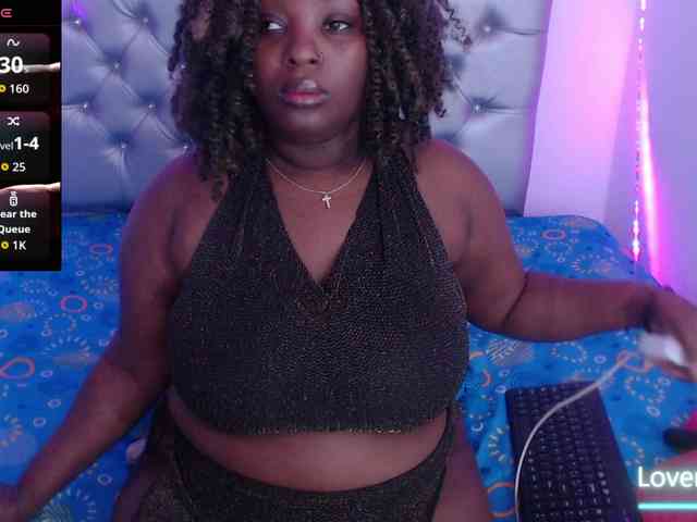 ebony-NeighborMoans webcam