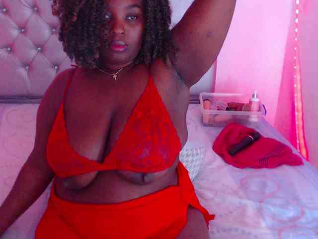 ebony-NeighborMoans webcam