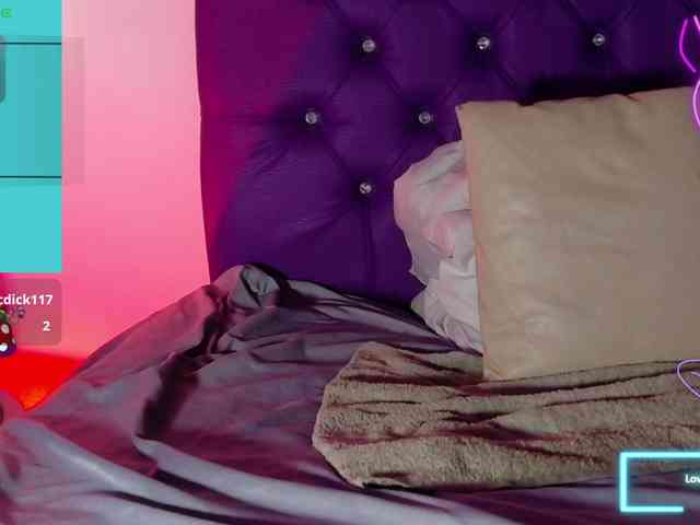 ebony-NeighborMoans webcam