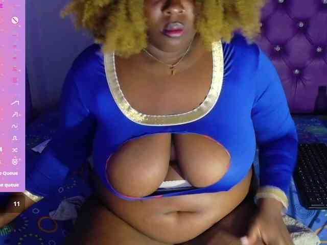 ebony-NeighborMoans webcam