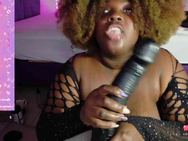 ebony-NeighborMoans webcam