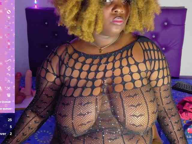 ebony-NeighborMoans webcam