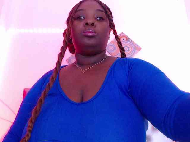 ebony-NeighborMoans webcam