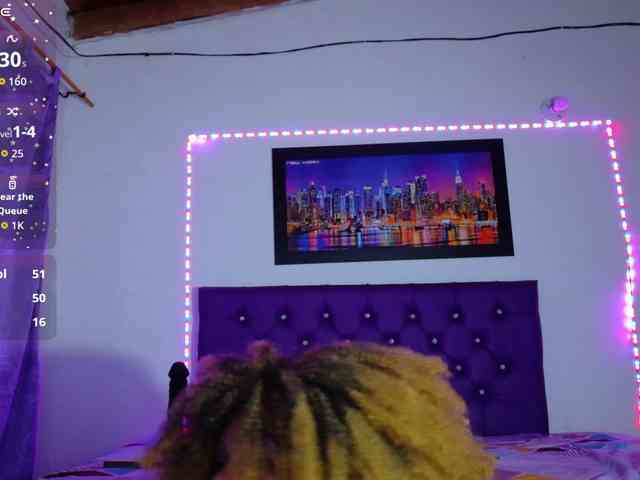 ebony-NeighborMoans webcam