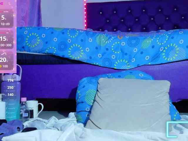 ebony-NeighborMoans webcam