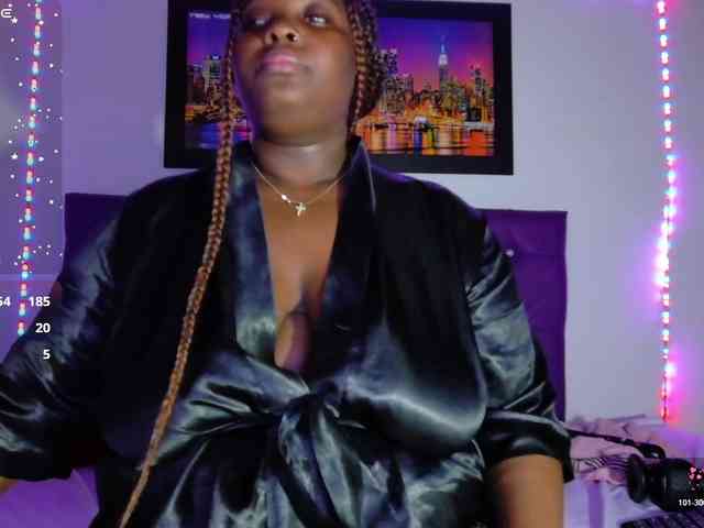 ebony-NeighborMoans webcam