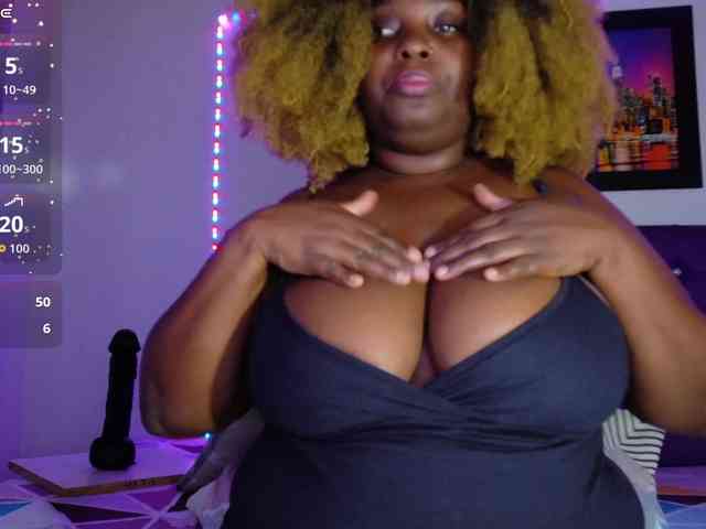 ebony-NeighborMoans webcam