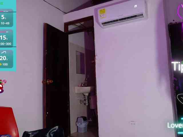 ebony-NeighborMoans webcam