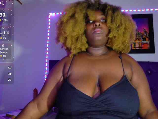 ebony-NeighborMoans webcam