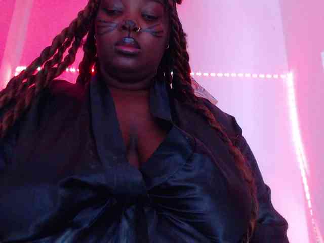 ebony-NeighborMoans webcam