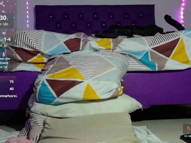 ebony-NeighborMoans webcam