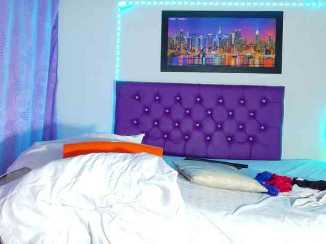 ebony-NeighborMoans ebony-NeighborMoans