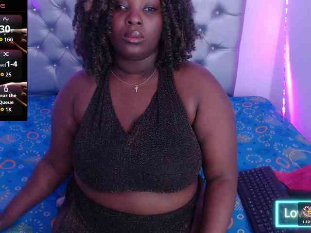 ebony-NeighborMoans webcam