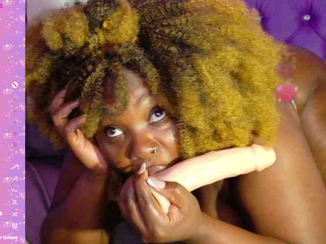 ebony-NeighborMoans webcam