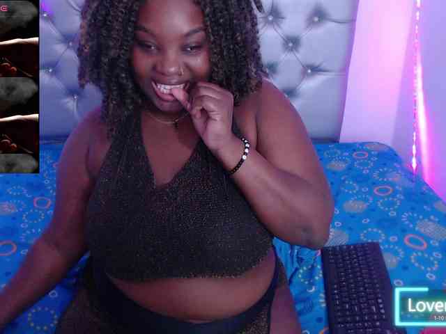 ebony-NeighborMoans webcam