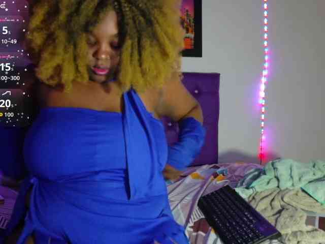 ebony-NeighborMoans webcam