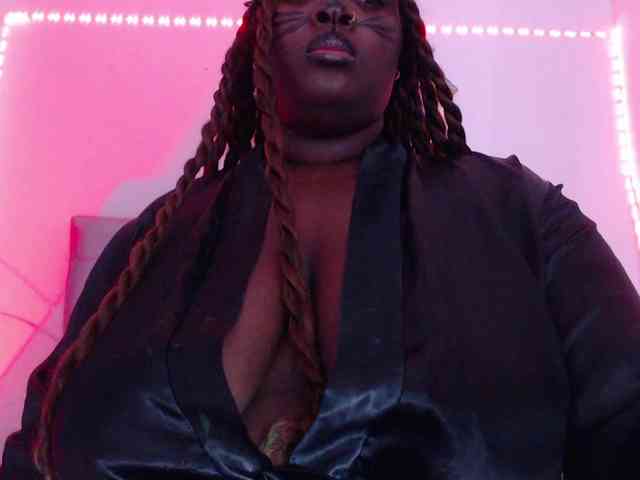 ebony-NeighborMoans webcam