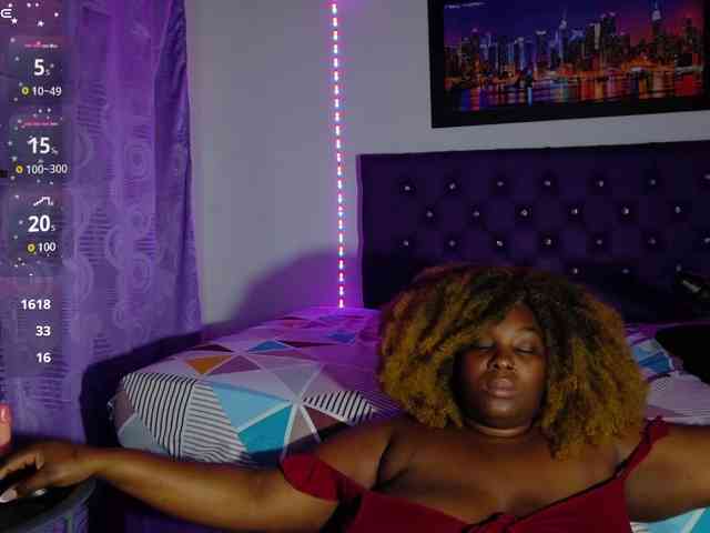 ebony-NeighborMoans webcam